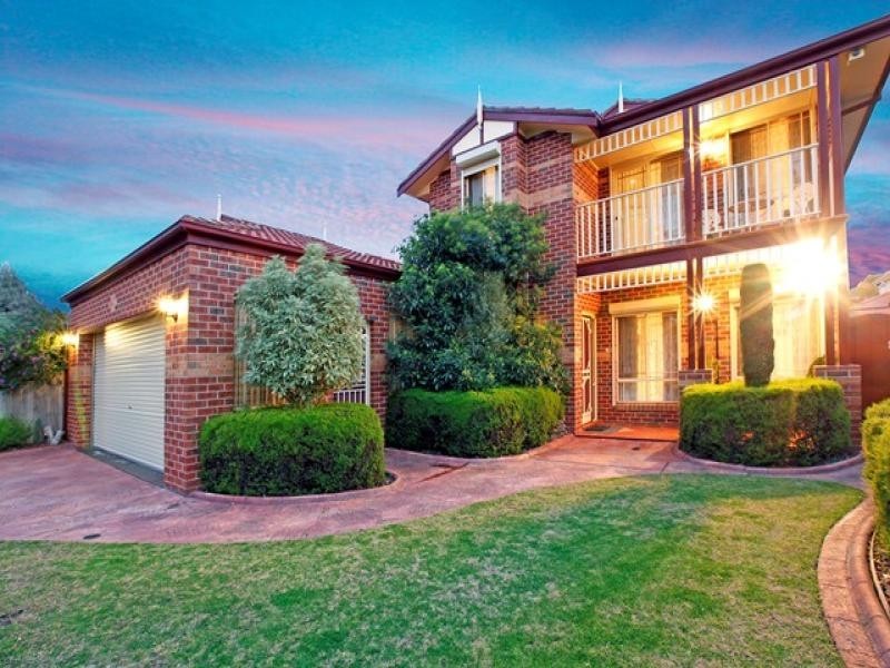 17G Hughes Parade, Reservoir VIC 3073