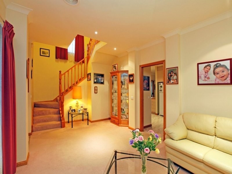 17G Hughes Parade, Reservoir VIC 3073