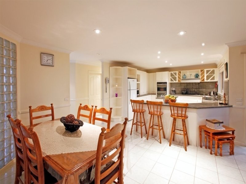 213 Broadhurst Avenue, Reservoir VIC 3073