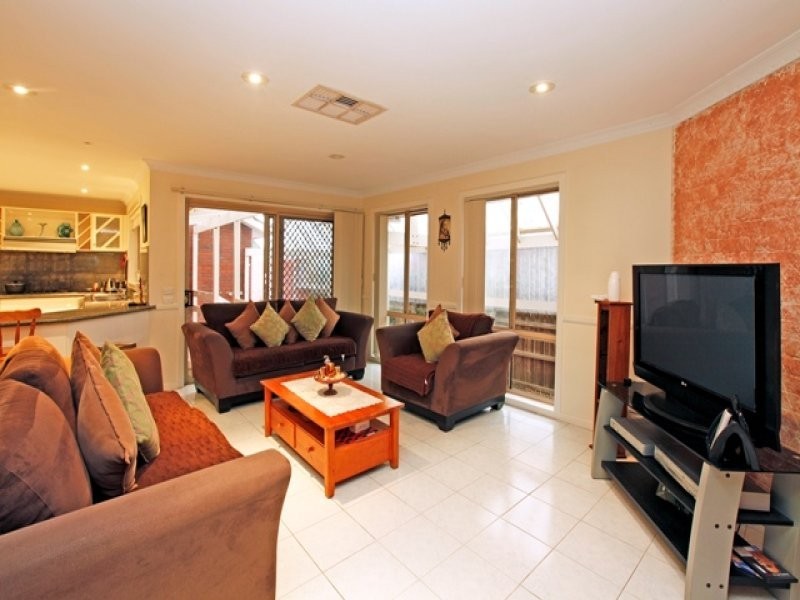 213 Broadhurst Avenue, Reservoir VIC 3073