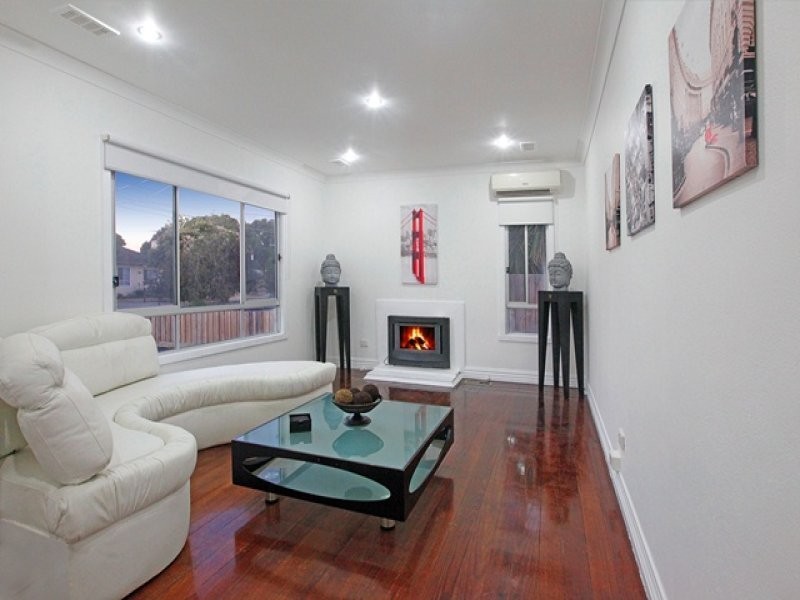 1/24 Seston Street, Reservoir VIC 3073