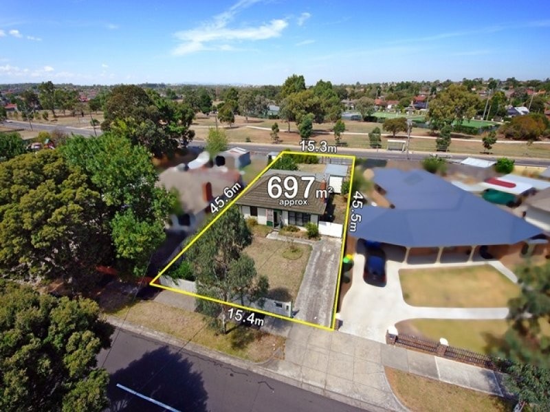 4 Clements Grove, Reservoir VIC 3073