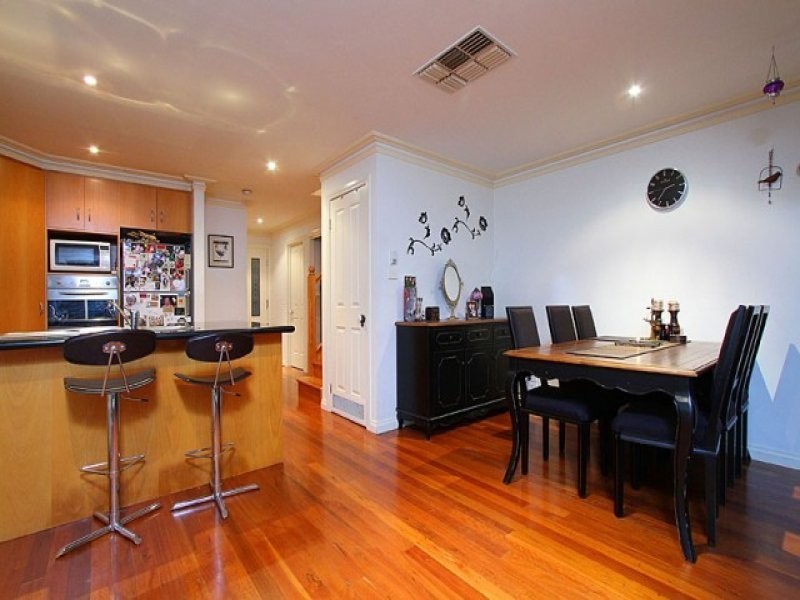 4/830 High Street, Reservoir VIC 3073