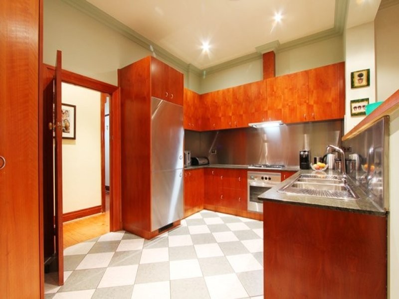 27 Royal Parade, Reservoir VIC 3073