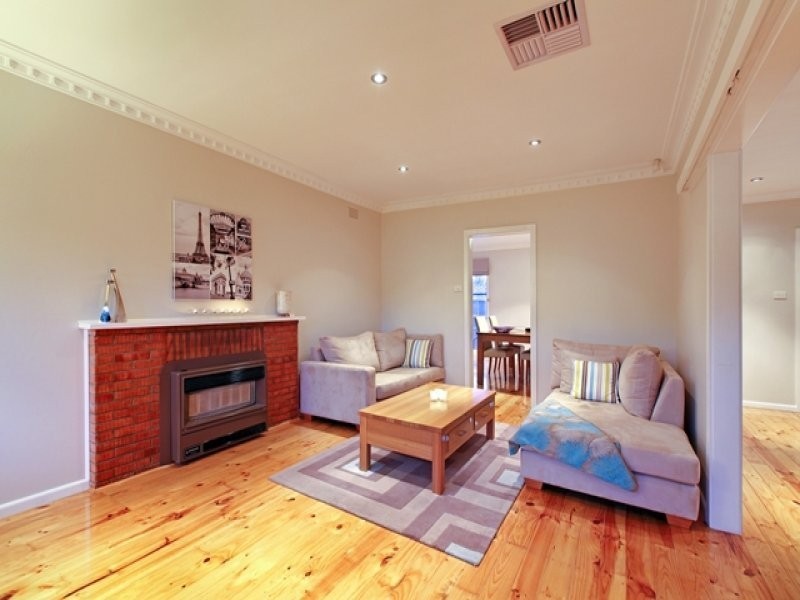 21 Tivey Street, Reservoir VIC 3073