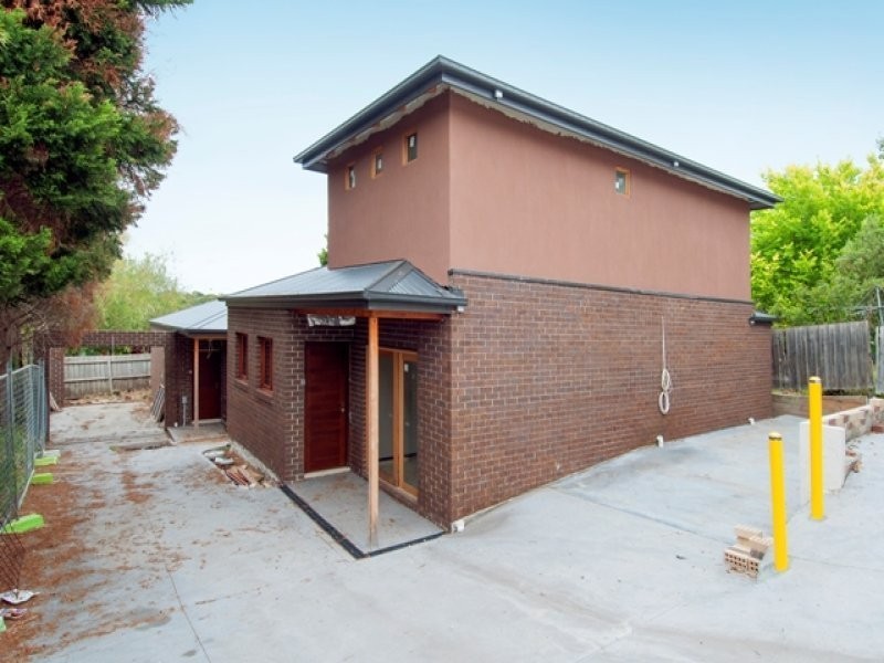 112 Darebin Boulevard, Reservoir VIC 3073