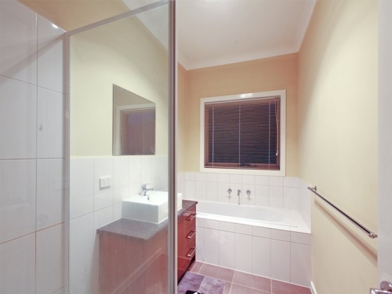 28 Nisbett Street, Reservoir VIC 3073