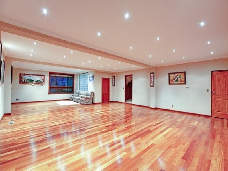 81 Mahoneys Road, Reservoir VIC 3073