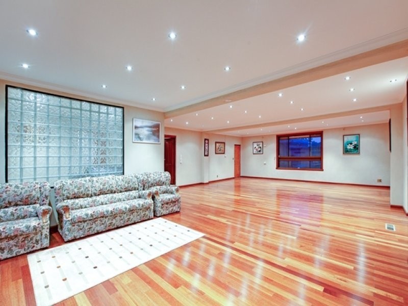 81 Mahoneys Road, Reservoir VIC 3073