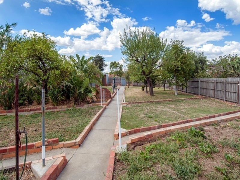 12 Asquith Street, Reservoir VIC 3073