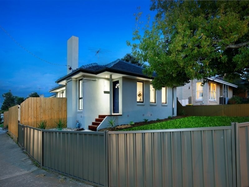 86 Boldrewood Parade, Reservoir VIC 3073