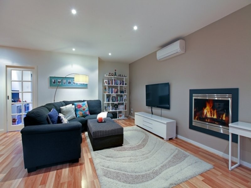 106 Purinuan Road, Reservoir VIC 3073