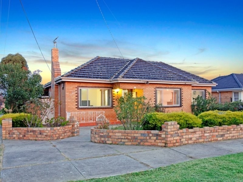 29 Gellibrand Crescent, Reservoir VIC 3073