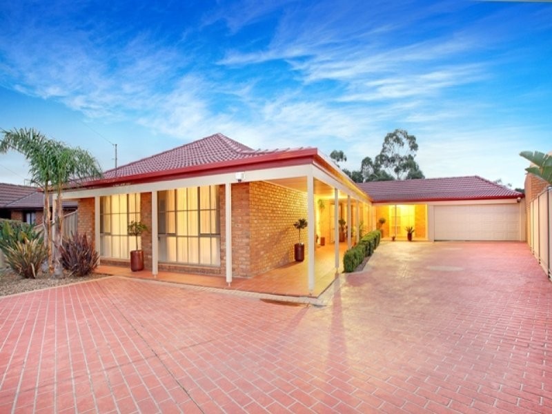 29 Claremont Crescent, Reservoir VIC 3073