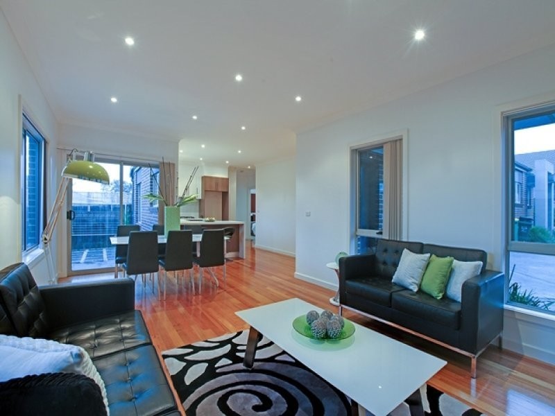 3/16 Yarra Avenue, Reservoir VIC 3073