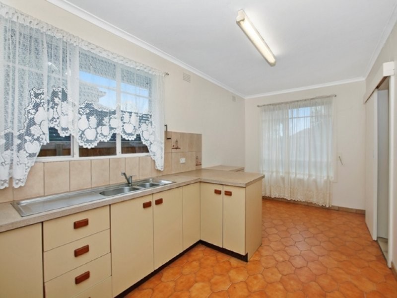 4 Ida Court, Reservoir VIC 3073