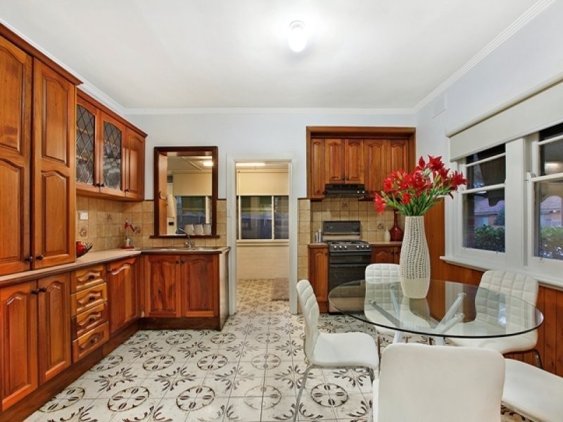 53 Thackeray Road, Reservoir VIC 3073