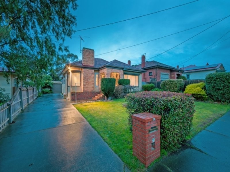 52 Acheron Avenue, Reservoir VIC 3073