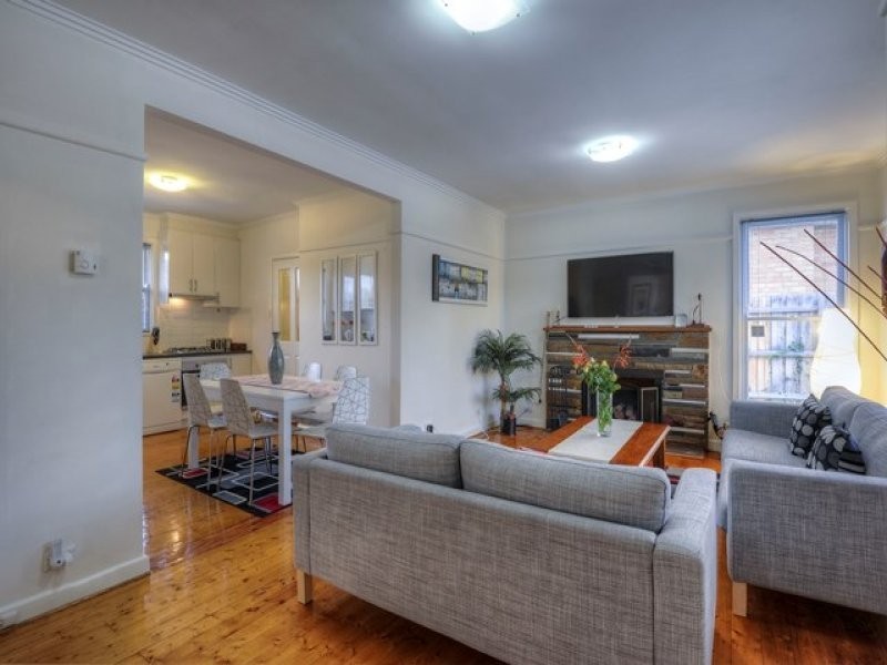 1/90 Boldrewood Parade, Reservoir VIC 3073