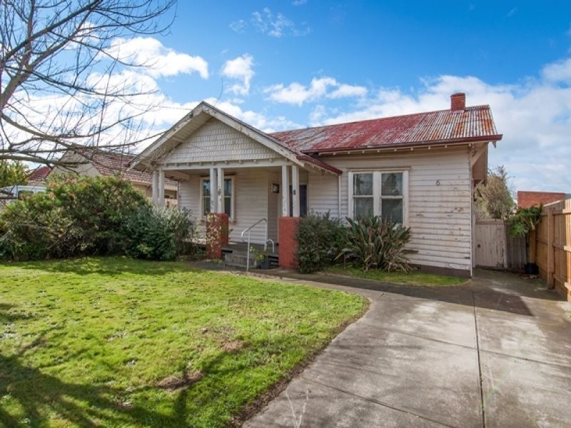 6 Boldrewood Parade, Reservoir VIC 3073