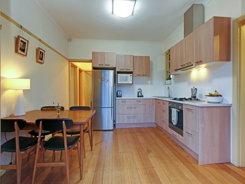 2 Armstrong Street, Reservoir VIC 3073