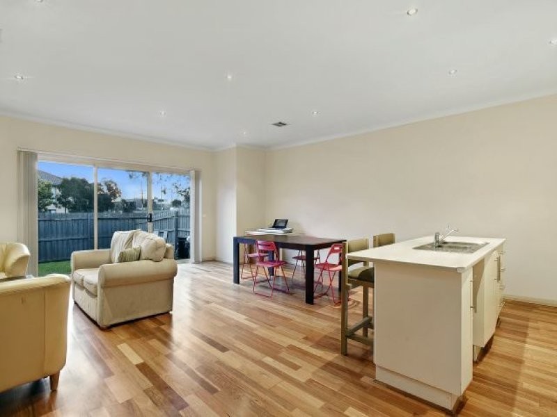 4/36 Wattlebird Crescent, Reservoir VIC 3073