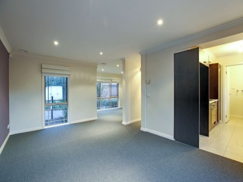 3/15 Chenies Street, Reservoir VIC 3073