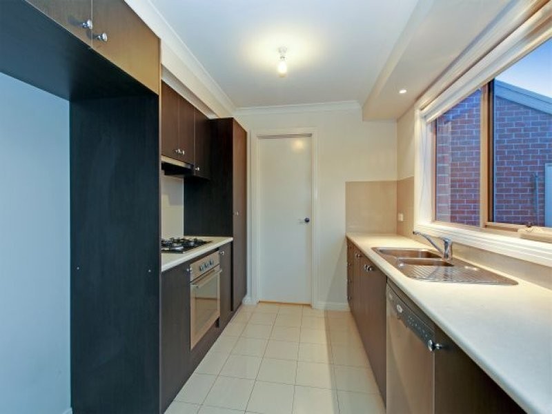 3/15 Chenies Street, Reservoir VIC 3073