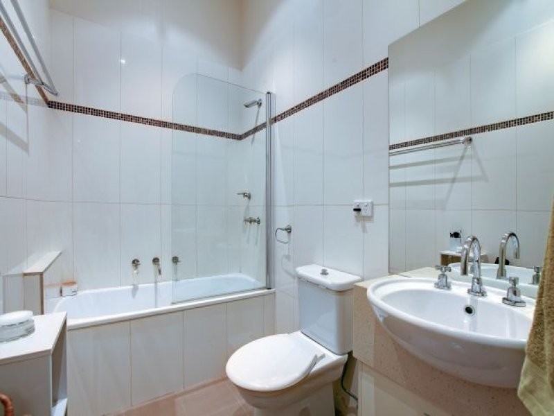 2/30 Thackeray Road, Reservoir VIC 3073