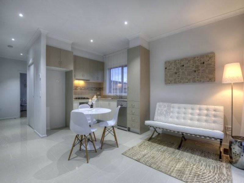 3/155 Rathcown Road, Reservoir VIC 3073