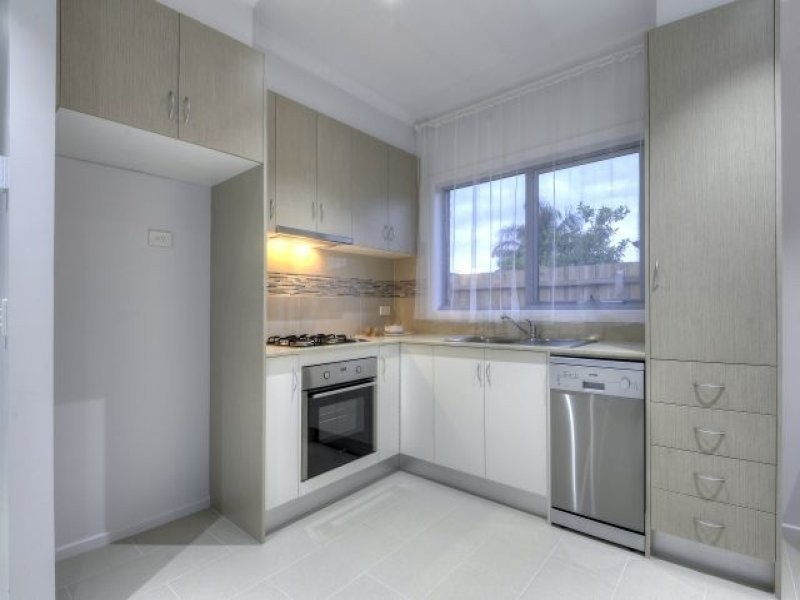 3/155 Rathcown Road, Reservoir VIC 3073