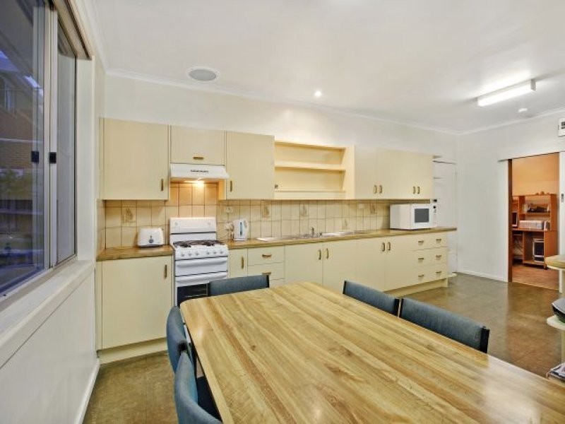 78 St Vigeons Road, Reservoir VIC 3073