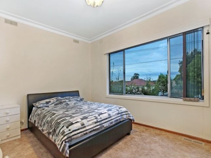 78 St Vigeons Road, Reservoir VIC 3073