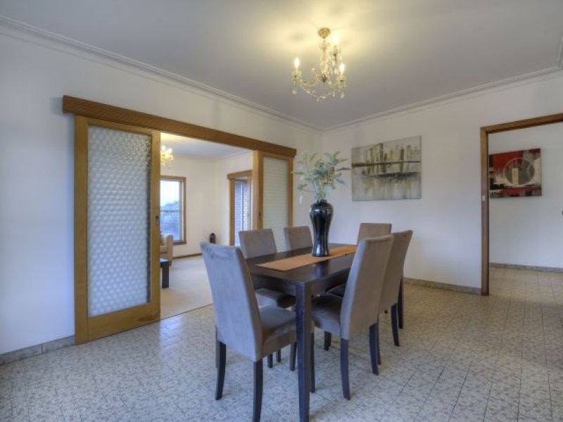 25 Ayr Street, Reservoir VIC 3073