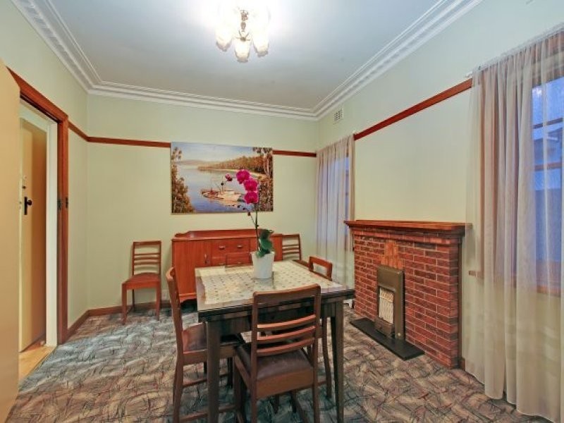 8 Orrong Avenue, Reservoir VIC 3073