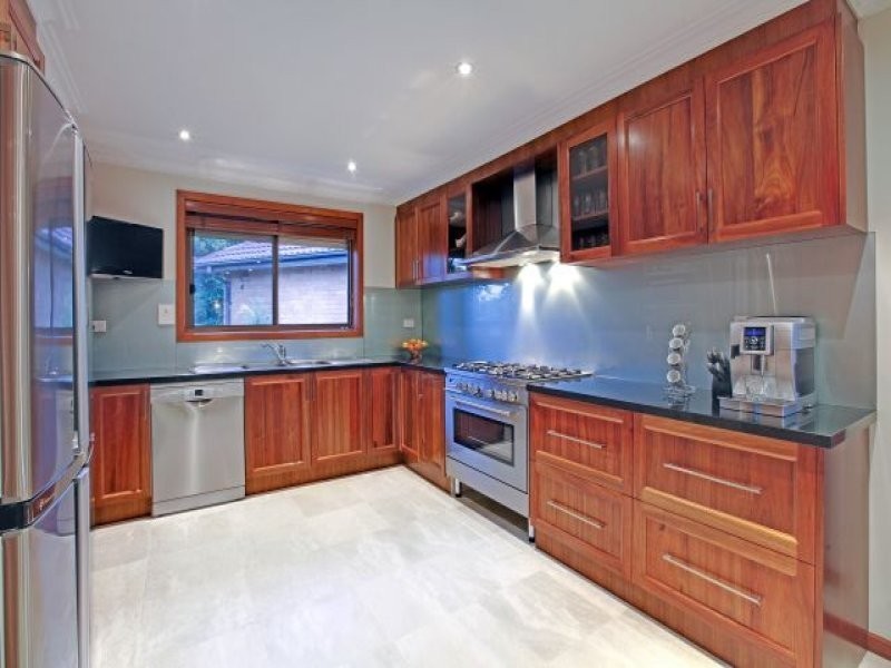 1 San Leandro Drive, Reservoir VIC 3073