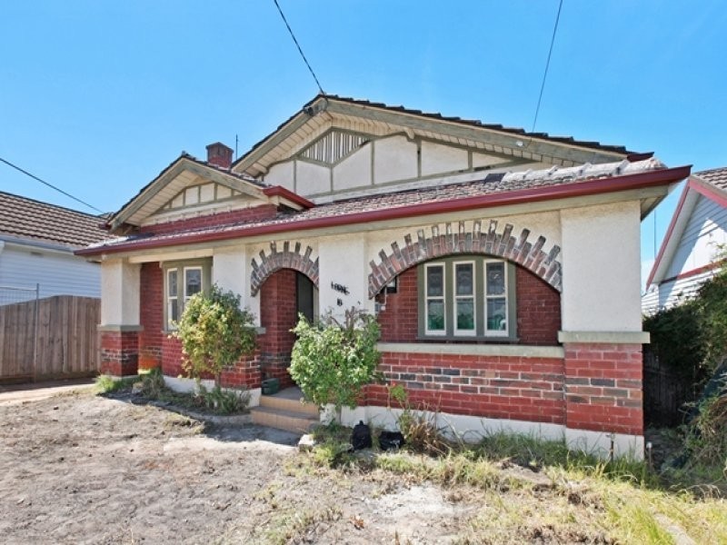 10 Kinkora Road, Reservoir VIC 3073