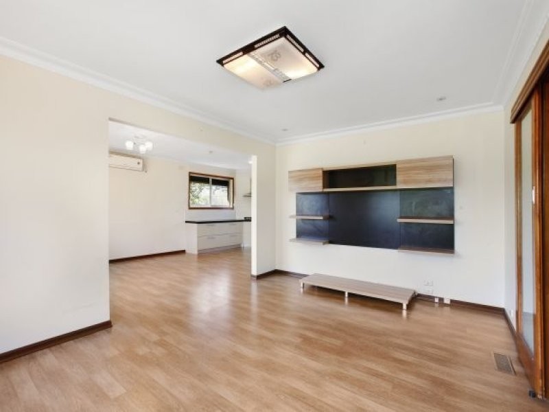 21 Merrilands Road, Reservoir VIC 3073