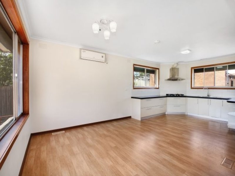21 Merrilands Road, Reservoir VIC 3073