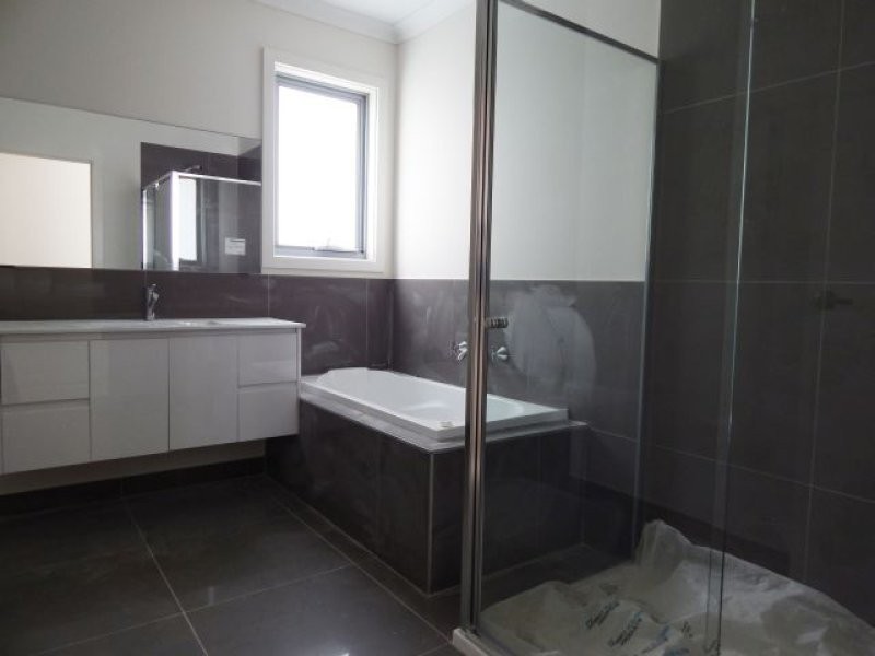 3/20 Barry Street, Reservoir VIC 3073