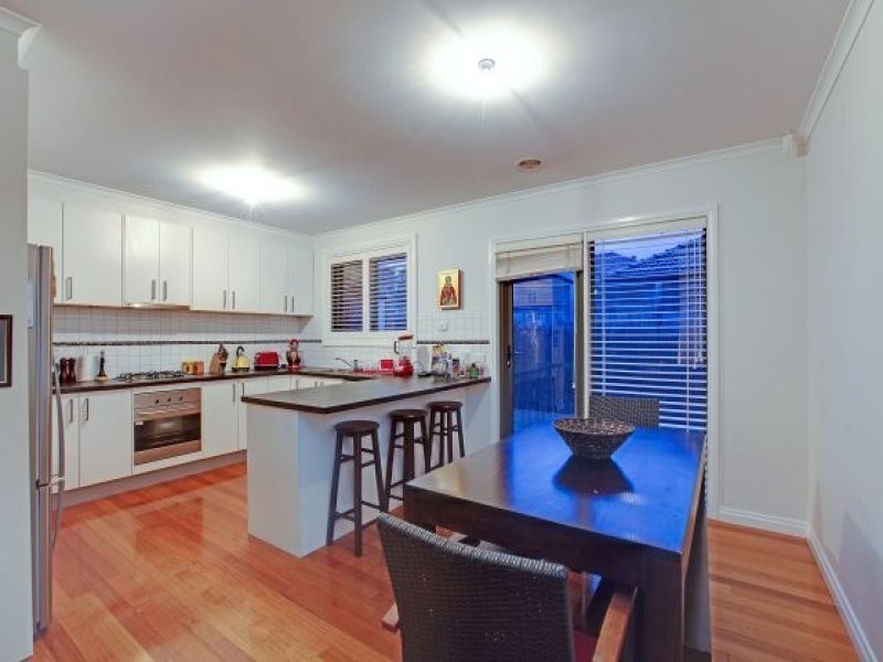 2/15 Miranda Road, Reservoir VIC 3073