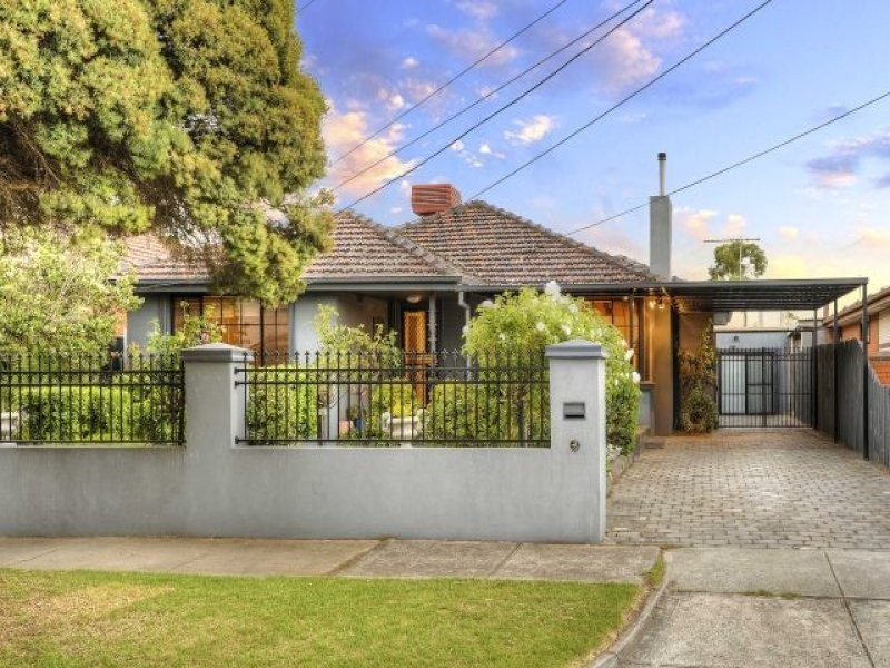 111 Burbank Drive, Reservoir VIC 3073