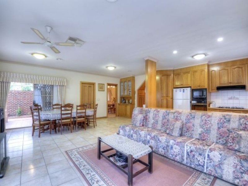 58 Leamington Street, Reservoir VIC 3073