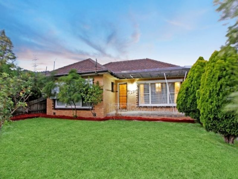52 Glasgow Avenue, Reservoir VIC 3073