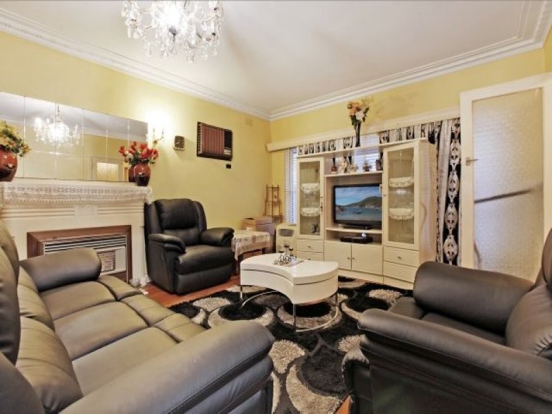 52 Glasgow Avenue, Reservoir VIC 3073