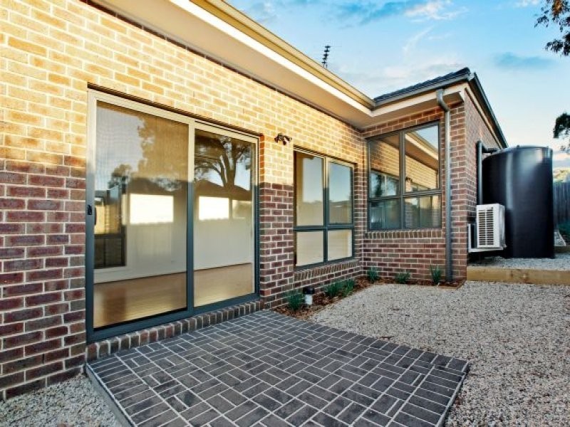 3/31 Erskine Avenue, Reservoir VIC 3073