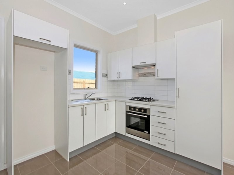 2/3 Edna Street, Thomastown VIC 3074