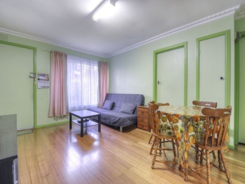 1/102 Crookston Road, Reservoir VIC 3073