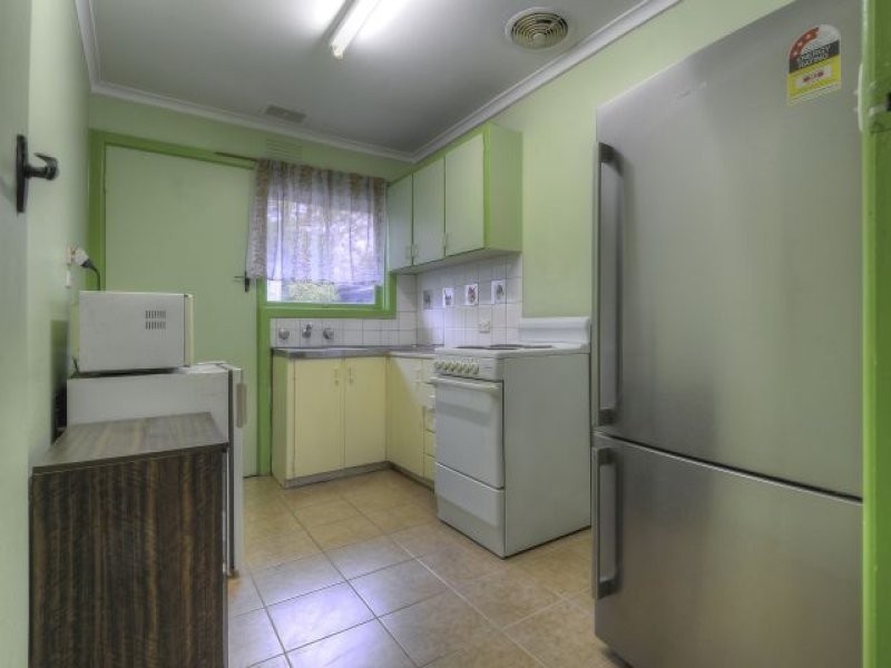 1/102 Crookston Road, Reservoir VIC 3073