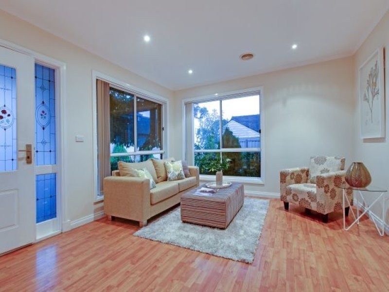 2/19 Fordham Road, Reservoir VIC 3073